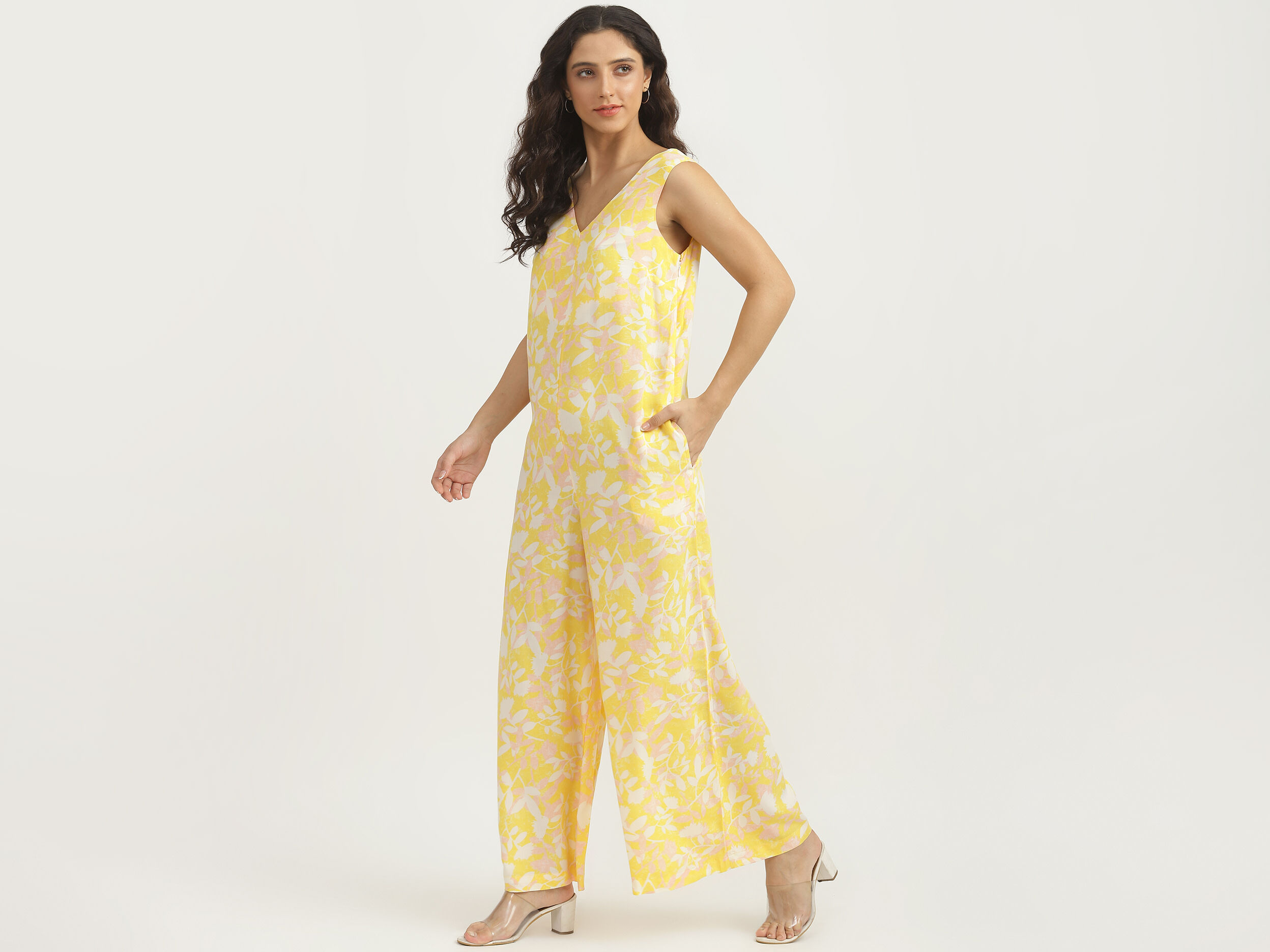 United Colors of Benetton Printed Girls Jumpsuit - Buy 901 United Colors of  Benetton Printed Girls Jumpsuit Online at Best Prices in India |  Flipkart.com